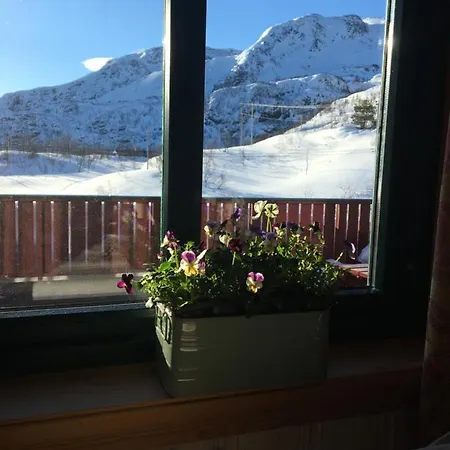 Reinunga Eco Hytta - Mountain Near Accessible Only By Train Or Bike