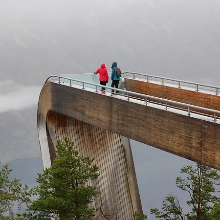 Reinunga Eco Hytta - Mountain Near Accessible Only By Train Or Bike *