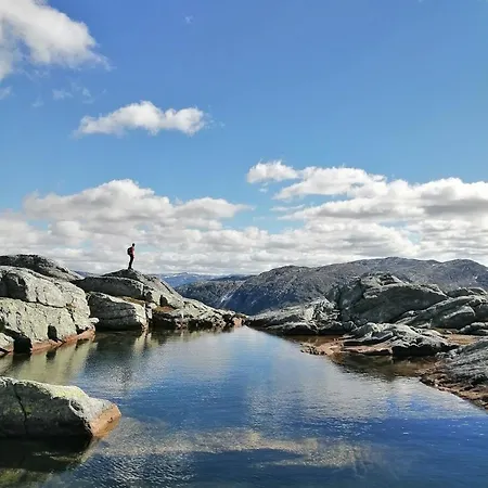 Reinunga Eco Hytta - Mountain Near Accessible Only By Train Or Bike ميردال