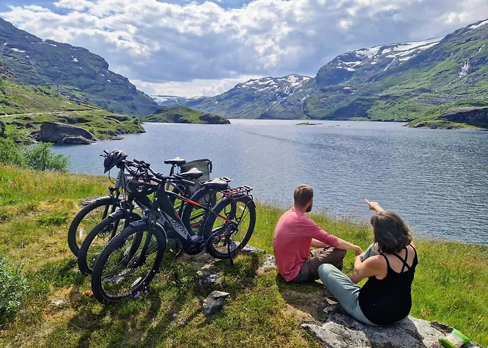Reinunga Eco Hytta - Mountain Near Accessible Only By Train Or Bike Lodge