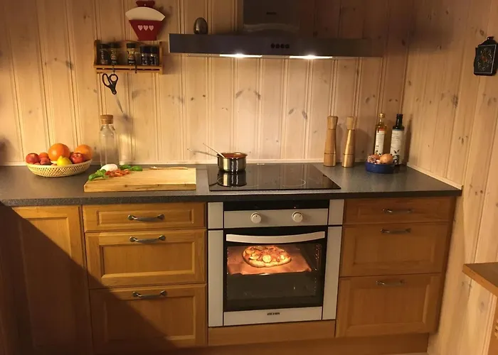 Reinunga Eco Hytta - Mountain Near Accessible Only By Train Or Bike Lodge *